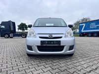 Gebraucht Daihatsu Cuore 70 PS (51 kW) 2009 Silber Kleinwagen