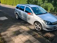Gebraucht Opel Astra 116 PS (85 kW) 2008 Silber Kombi