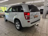 Gebraucht Suzuki Grand Vitara 129 PS (94 kW) 2011 Weiß SUV