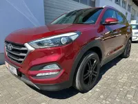Gebraucht Hyundai Tucson Intro Edition 177 PS (130 kW) 2016 Rot SUV