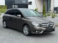 Gebraucht Mercedes B180 122 PS (89 kW) 2012 Grau Kleinwagen
