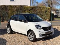 Używany Smart ForFour Passion 71 KM (52 kW) 2017 Biały Hatchback