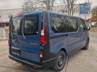 Gebraucht Renault Trafic Expression 140 PS (102 kW) 2015 Blau Van / Kleinbus
