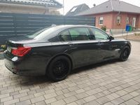 Gebraucht BMW 740L 326 PS (239 kW) 2009 Grau Limousine