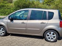 Gebraucht Renault Grand Modus Night&Day 88 PS (64 kW) 2012 Beige Van / Kleinbus