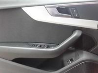 Gebraucht Audi A5 S-Line 204 PS (150 kW) 2023 Tangorot metallic Coupé