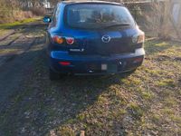 Usata Mazda 3 Active 105 CV (77 kW) 2006 Blu Berlina