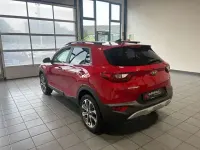 Gebraucht Kia Stonic Platinum Edition 120 PS (88 kW) 2021 Rot SUV