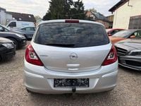 Używany Opel Corsa Edition 101 KM (74 kW) 2010 Srebrny Hatchback