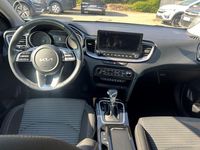 Gebraucht Kia Ceed Spirit 140 PS (102 kW) 2024 (1k) zilinaschwarz met. Kleinwagen