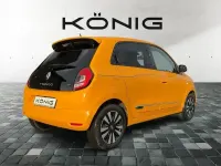 Używany Renault Twingo Techno 60 kW (82 KM) 2023 Żółty Hatchback
