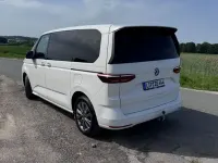 Gebraucht VW Multivan Life 150 PS (110 kW) 2023 Weiß Van / Kleinbus