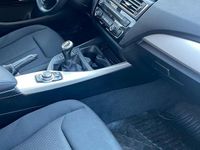 Gebraucht BMW 116 109 PS (80 kW) 2015 Schwarz Kleinwagen