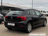 Gebraucht VW Polo Style 116 PS (85 kW) 2025 Deep black perleffekt (schwarz) Limousine