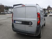 Gebraucht Fiat Doblò 101 PS (74 kW) 2018 Silber Van / Kleinbus