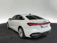 Gebraucht Audi A5 Sport 204 PS (150 kW) 2025 Gletscherweiß metallic Limousine