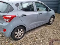 Gebraucht Hyundai i10 66 PS (48 kW) 2014 Grau Kleinwagen