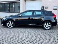 Gebraucht Volvo V40 Kinetic 114 PS (83 kW) 2013 Black stone Limousine