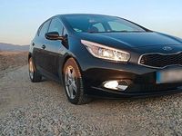 Gebraucht Kia Ceed 100 PS (73 kW) 2015 Schwarz Kleinwagen