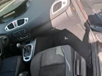 Gebraucht Renault Scénic 107 PS (78 kW) 2010 Braun Van / Kleinbus