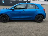 Gebraucht Kia Rio 101 PS (74 kW) 2023 Blau Kleinwagen