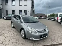 Gebraucht Toyota Avensis Executive 150 PS (110 kW) 2010 Silber Kombi