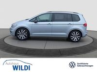Gebraucht VW Touran Highline 150 PS (110 kW) 2025 Silber Van / Kleinbus