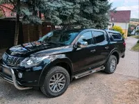 Gebraucht Mitsubishi L 180 PS (132 kW) 2016 Schwarz SUV