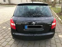 gebraucht Skoda Fabia 1.2l TSI 63kW Fresh Fresh