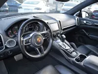 Gebraucht Porsche Cayenne Turbo 519 PS (381 kW) 2015 Schwarz SUV