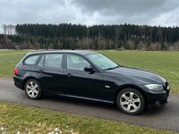 Gebraucht BMW 320 184 PS (135 kW) 2011 Schwarz Kombi