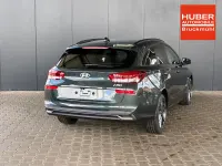 Neu Hyundai i30 Comfort 101 PS (74 kW) 2025 Cypress green Kombi