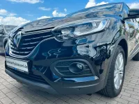 Gebraucht Renault Kadjar Life 140 PS (102 kW) 2021 Sternenschwarz SUV
