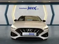 Gebraucht Hyundai i30 120 PS (88 kW) 2022 Weiß Limousine