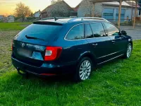 Gebraucht Skoda Superb Ambition 140 PS (102 kW) 2014 Blau Kombi