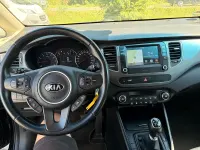 Gebraucht Kia Carens 130 PS (95 kW) 2017 Schwarz Van / Kleinbus