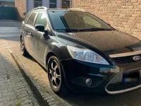 Używany Ford Focus 101 KM (74 kW) 2009 Czarny Kombi