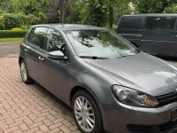 Gebraucht VW Golf VI 105 PS (77 kW) 2011 Grau Kleinwagen
