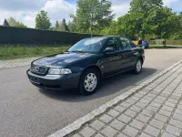 Używany Audi A4 101 KM (74 kW) 1996 Czarny Sedan/Limuzyna