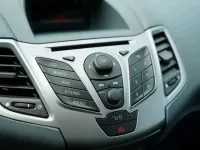 Gebraucht Ford Fiesta 82 PS (60 kW) 2009 Silber Kleinwagen