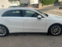 Gebraucht Mercedes A180 136 PS (100 kW) 2019 Weiß Limousine