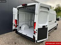 Gebraucht Opel Movano 140 PS (102 kW) 2024 Cassablanca weiß Van