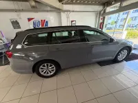 Używany VW Passat S 122 KM (89 kW) 2022 Szary Kombi