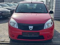 Gebraucht Dacia Sandero Basis 75 PS (55 kW) 2010 Rot Kleinwagen