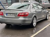 Gebraucht Mercedes E350 Avantgarde 231 PS (169 kW) 2009 Grau Limousine