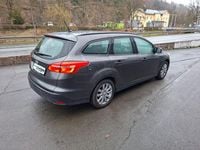 Gebraucht Ford Focus Trend 125 PS (91 kW) 2018 Grau Limousine