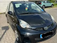 Gebraucht Toyota Aygo 68 PS (50 kW) 2009 Schwarz Kleinwagen