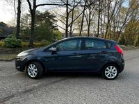 Gebraucht Ford Fiesta 70 PS (51 kW) 2011 Grau Kleinwagen