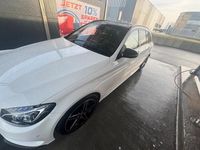 Gebraucht Mercedes C300 AMG line 2015 Weiß Kombi