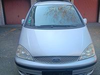 Gebraucht Ford Galaxy 131 PS (96 kW) 2004 Silber Van / Kleinbus